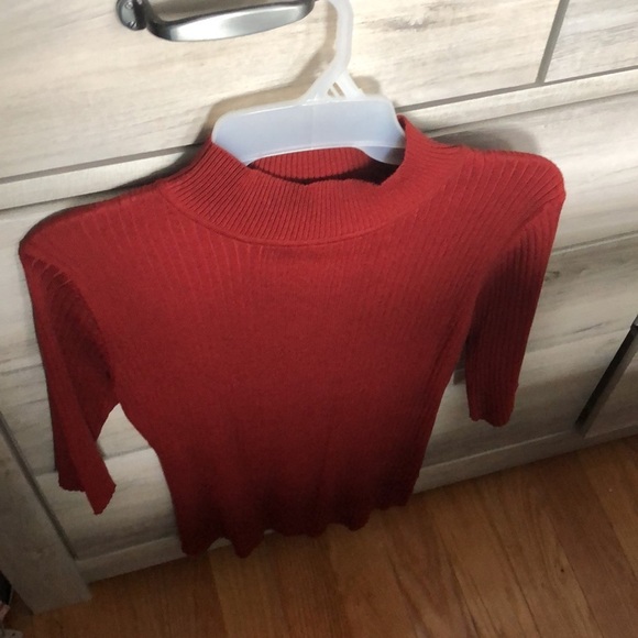 Form fitting top round neck - Picture 4 of 4